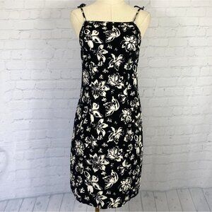 ⭐ 3/$15 Vintage 90s Size 6 Cotton Black White Floral High Neck Mini Dress